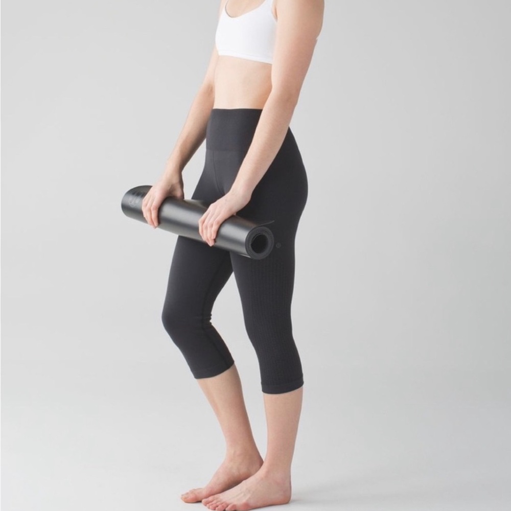 Lululemon High Rise Crop